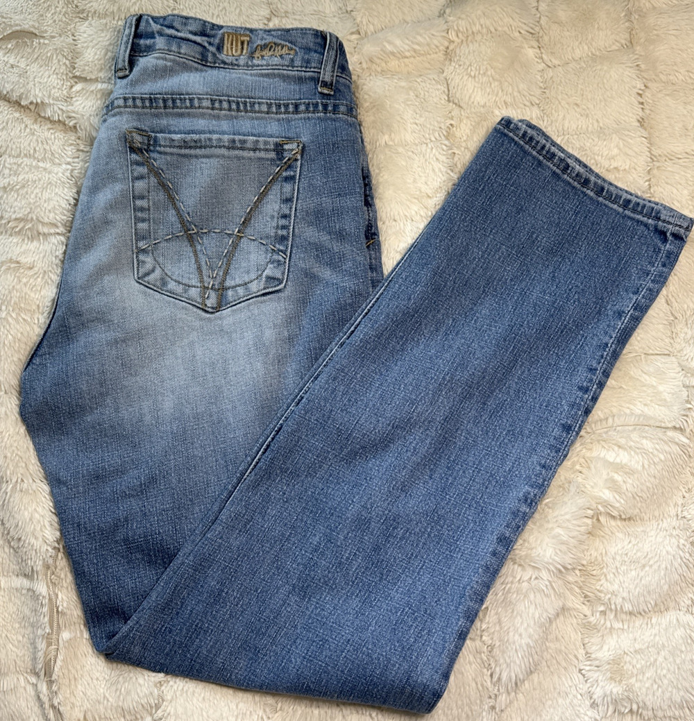 KUT Catherine Boyfriend Jeans Sz 10 Mid Rise Relaxed Straight Distressed